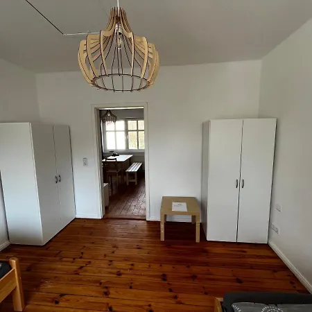 Διαμέρισμα Grosse Monteurwohunung-fewo Trebbin